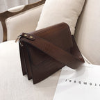 Sac bandoulière Workday – Cuir gaufré façon croco marron foncé
