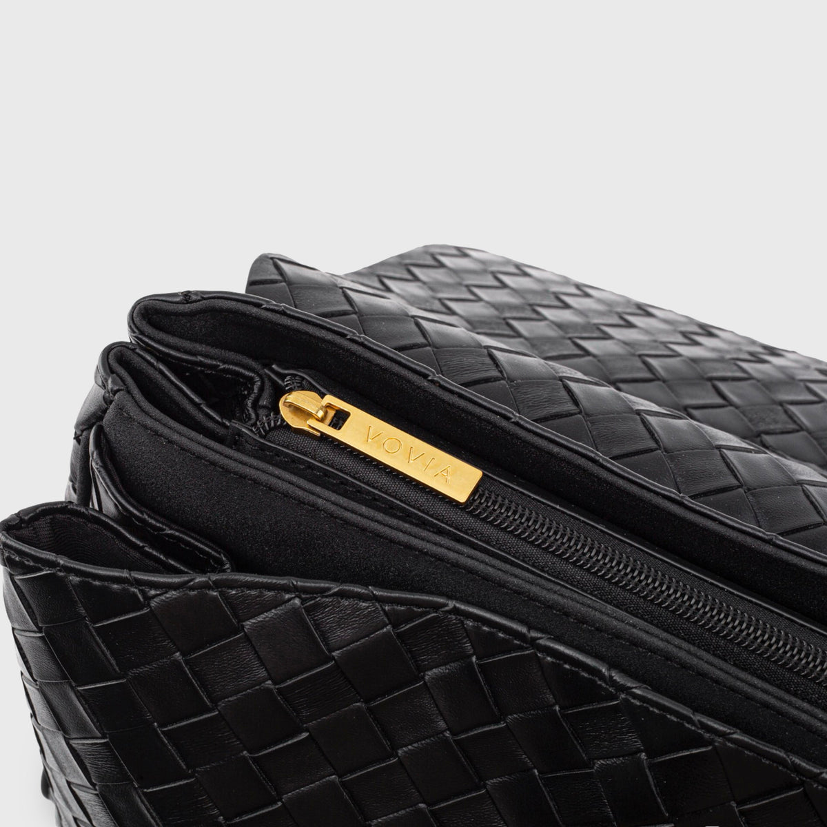 Ciara Vintage Limited Edition Woven Shoulder Bag – Black Leather Handbag