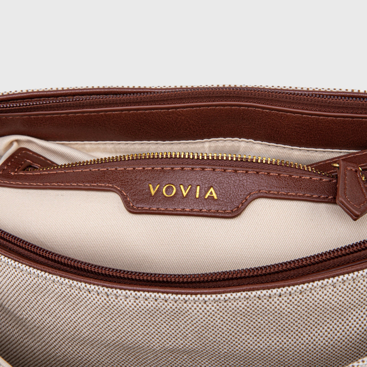 Ciara Vintage Canvas Shoulder Bag – Beige & Brown