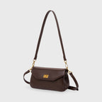 Petit sac porté épaule Ciara – Sac à rabat en cuir marron foncé avec bandoulière