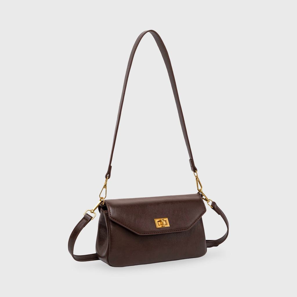 Petit sac porté épaule Ciara – Sac à rabat en cuir marron foncé avec bandoulière