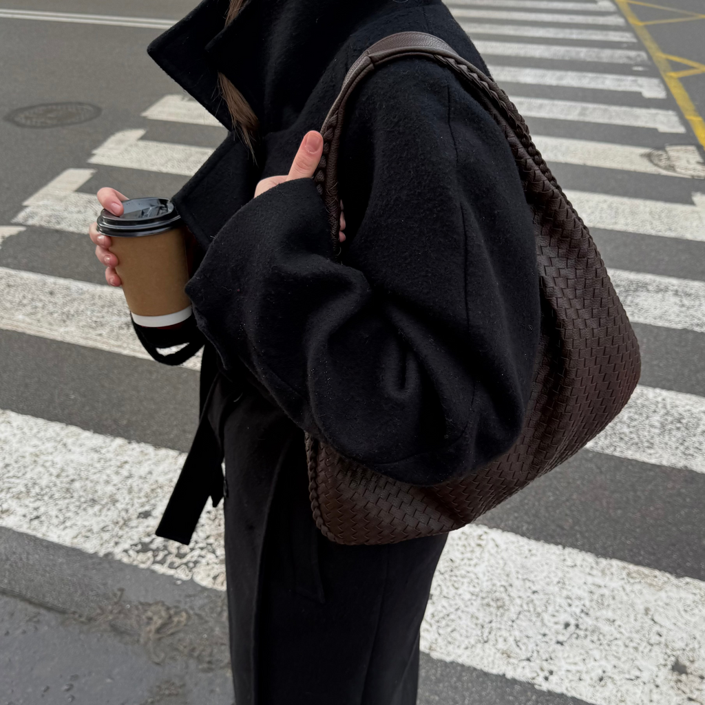 Sac hobo oversize tressé – Sac porté épaule en cuir marron foncé