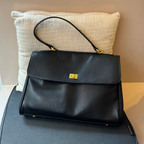 Sac à main Ciara avec poignée – Sac à main en cuir noir